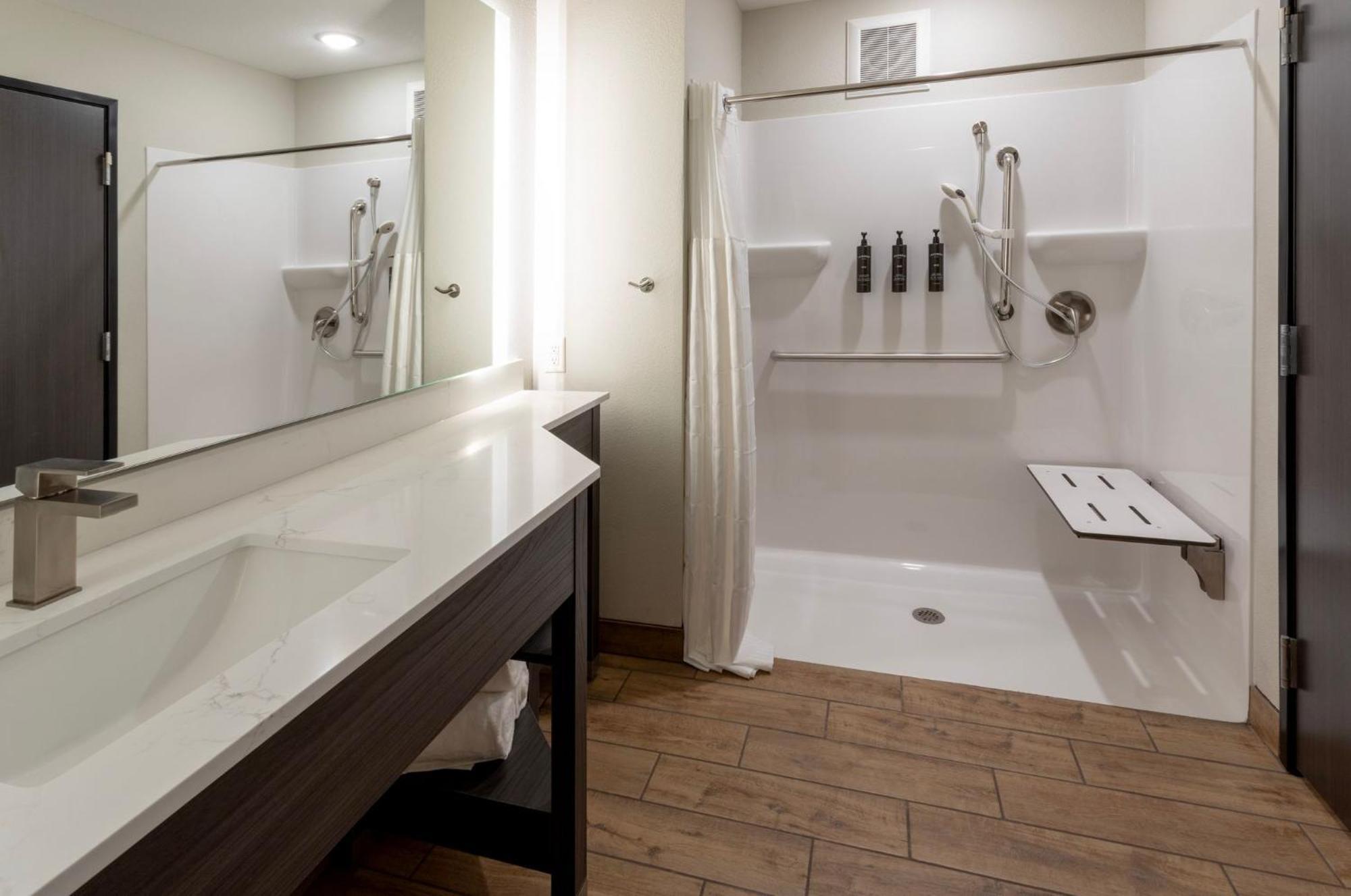 Grandstay Hotel & Suites Algona Eksteriør billede